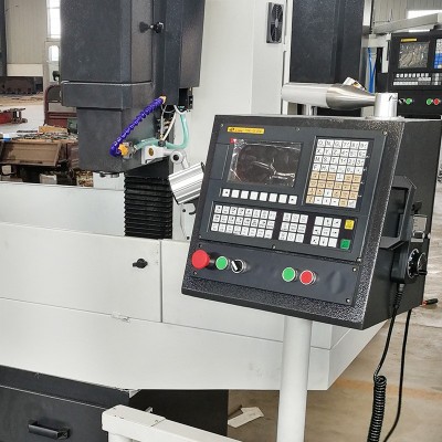 森特XK7120A防护家用微型数控铣床桌面微型精密数控仪表螺纹铣床图4