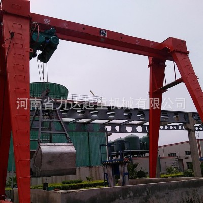 上包下花室外货场花架龙门吊地面轨道移动门式起重机10吨MH全包厢图5