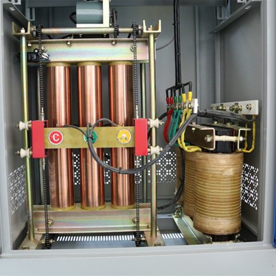 生产厂家全自动三相大功率补偿式电力稳压器SBW50kva100kva200kva图3