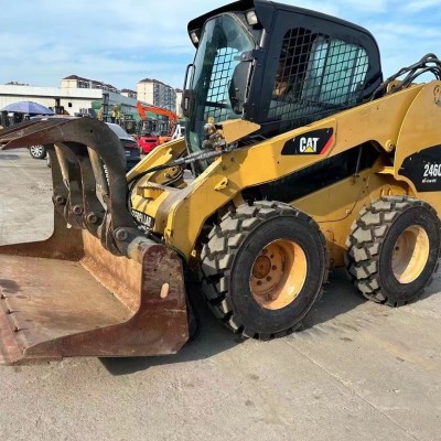 卡特彼勒滑移装载机CAT 246C四驱Caterpillar 小型铲车图3