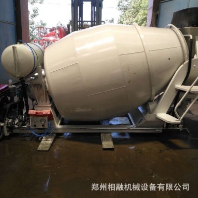 相融机械 小型混凝土搅拌运输罐 车载式搅拌罐 定制柴油机搅拌罐图2