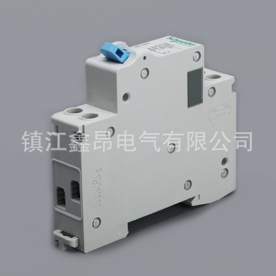 施耐1德 EZ7系列小型断路器1-4P高额定电流微型断路器 C D型图3